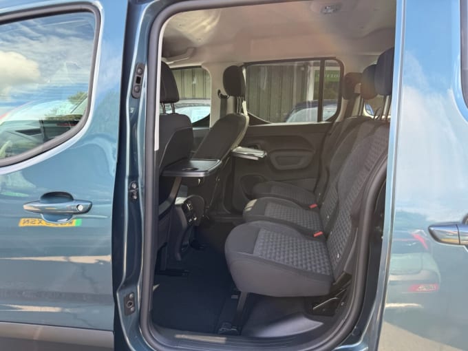 2025 Peugeot E-rifter