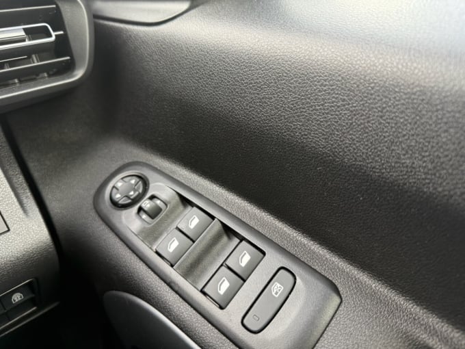 2025 Vauxhall Combo Life Electric