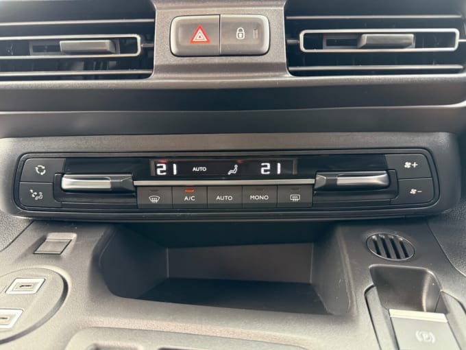 2025 Vauxhall Combo Life Electric