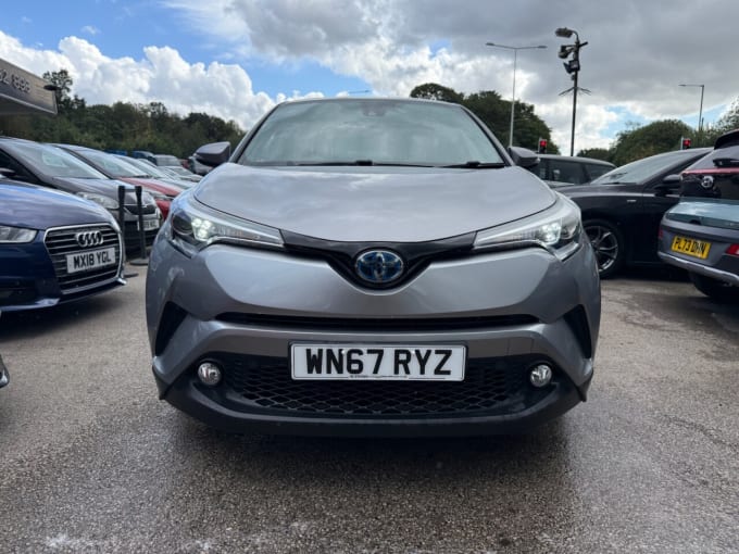 2025 Toyota C-hr