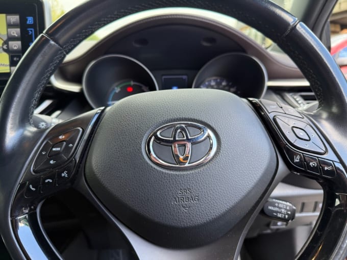 2025 Toyota C-hr