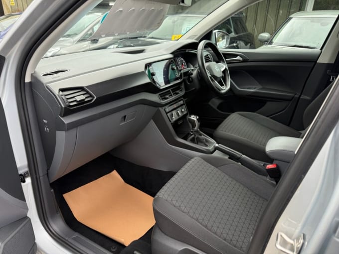 2025 Volkswagen T-cross