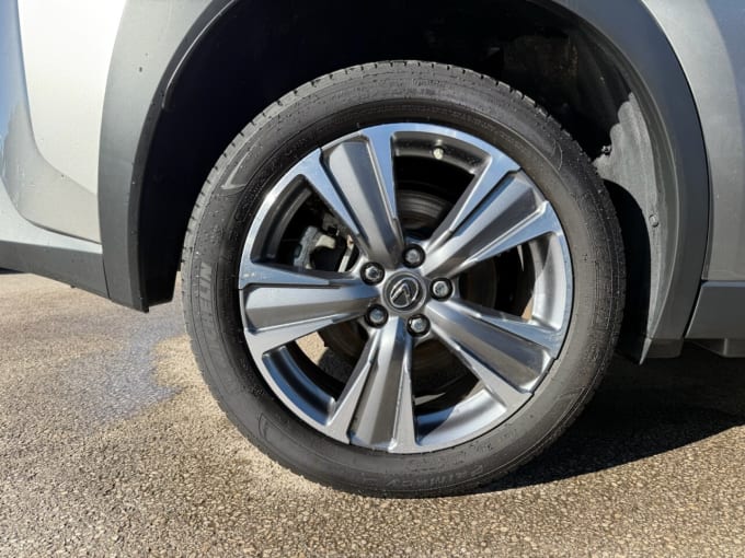 2025 Lexus Ux