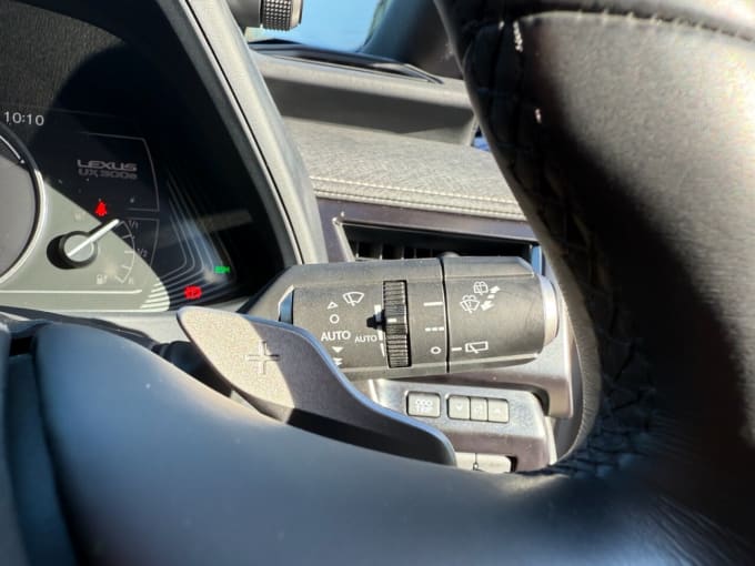 2025 Lexus Ux