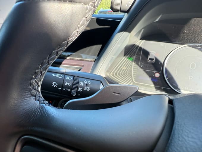 2025 Lexus Ux