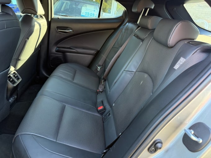 2025 Lexus Ux