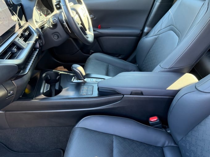 2025 Lexus Ux
