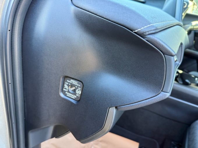 2025 Lexus Ux