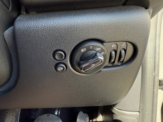 2023 Mini Electric Hatch