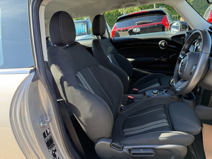 2023 Mini Electric Hatch