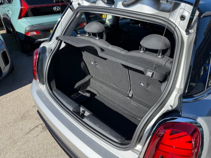 2023 Mini Electric Hatch