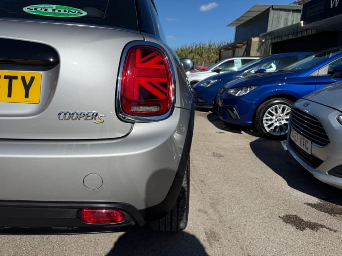 2023 Mini Electric Hatch