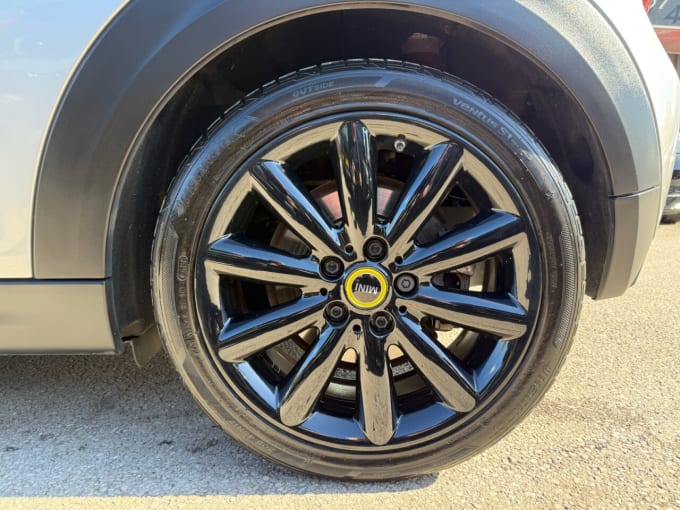 2023 Mini Electric Hatch