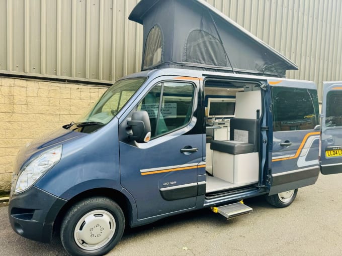 2024 Renault Master