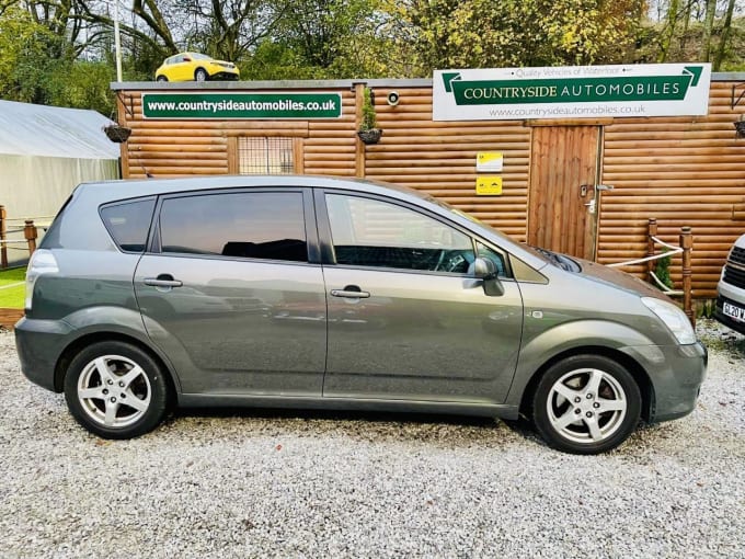 2025 Toyota Corolla Verso