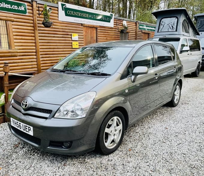 2025 Toyota Corolla Verso