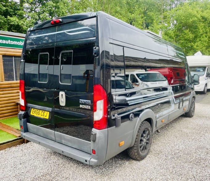 2025 Peugeot Boxer