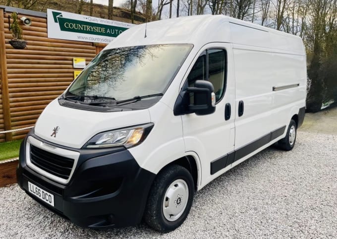 2025 Peugeot Boxer