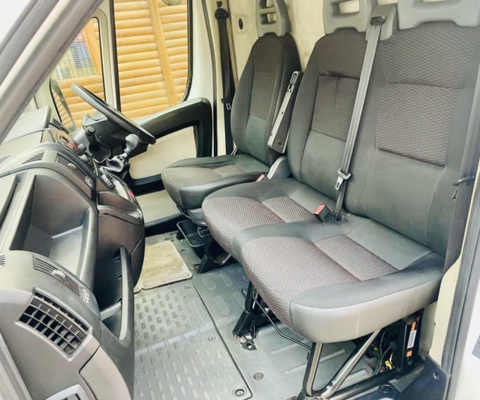2025 Peugeot Boxer