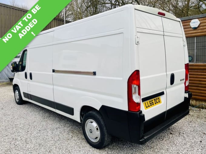 2025 Peugeot Boxer