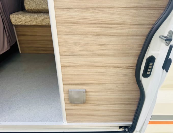 2025 Peugeot Boxer
