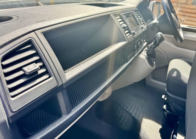 2025 Volkswagen T6 Camper Van