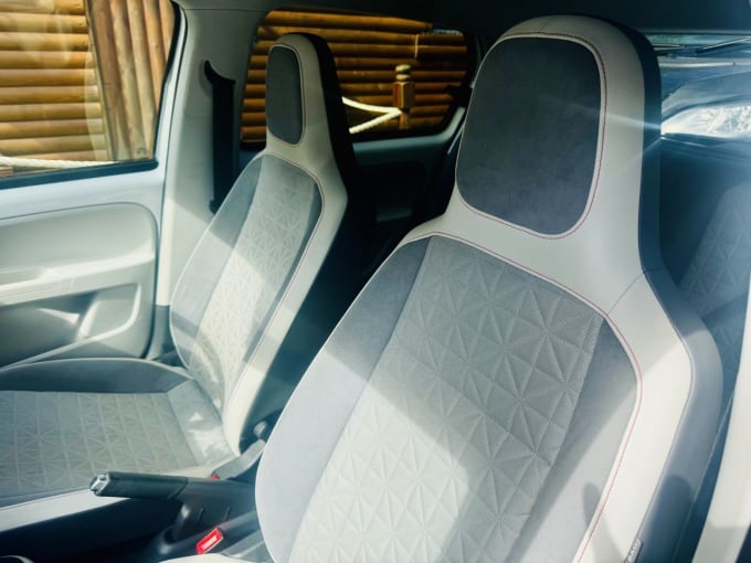 2025 Volkswagen Up!