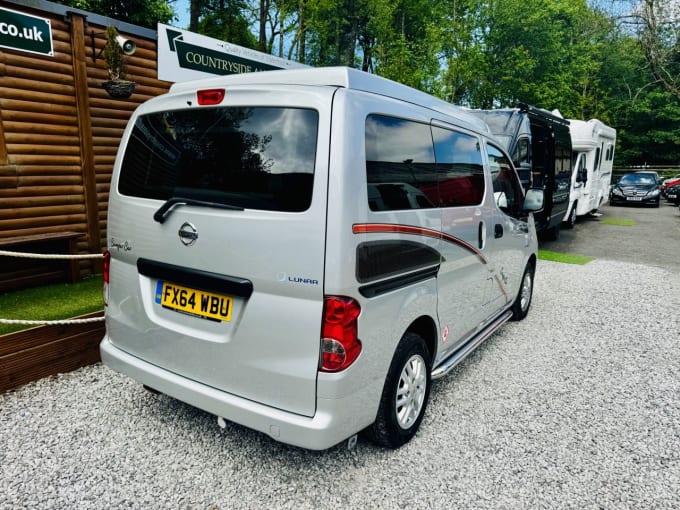 2025 Nissan Nv200