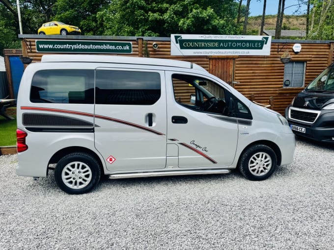 2025 Nissan Nv200