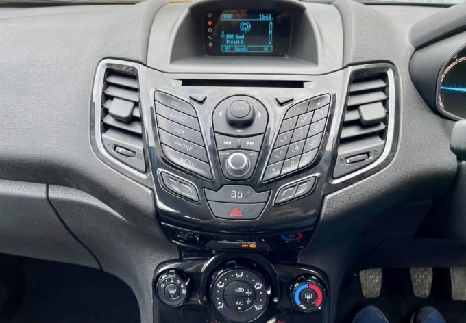 2025 Ford Fiesta