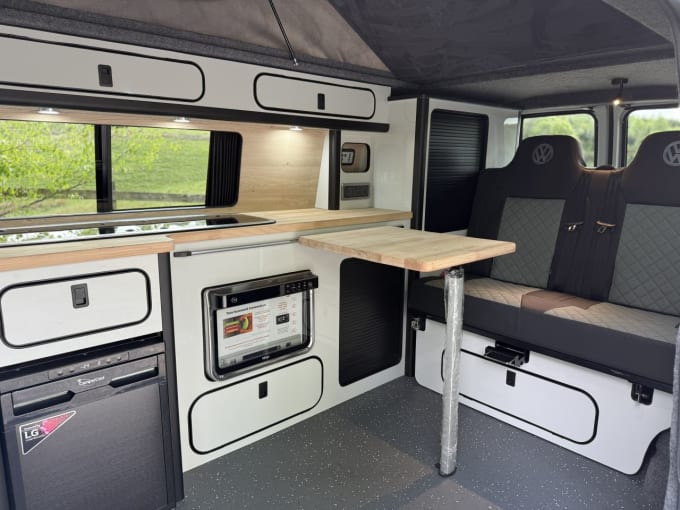 2025 Volkswagen T6.1 Camper Van