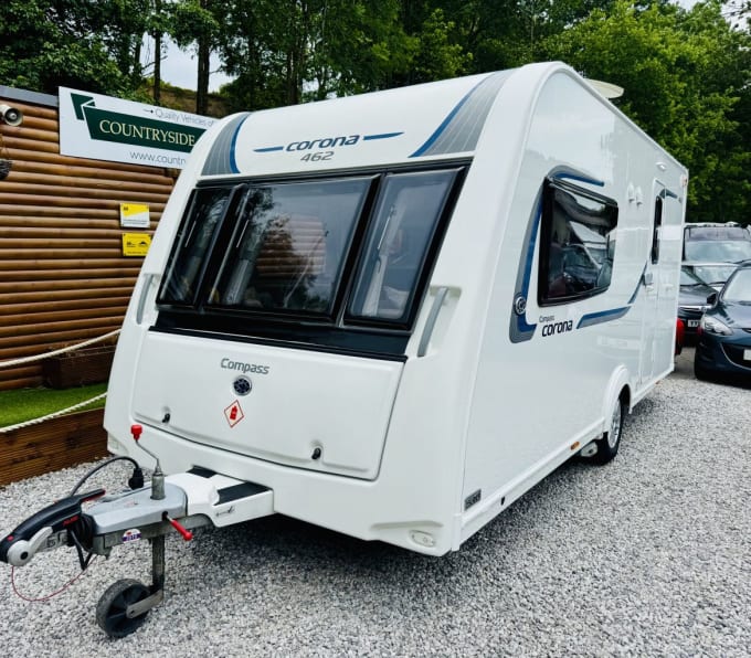 2025 Compass Corona 462
