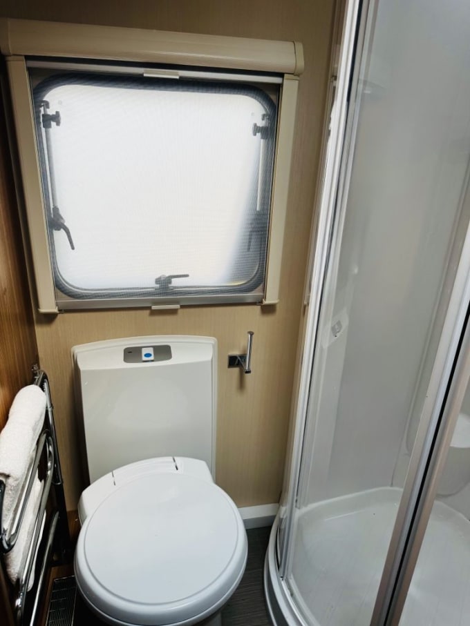 2025 Compass Corona 462