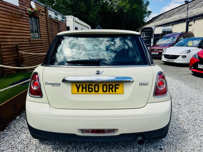 2025 Mini Hatch