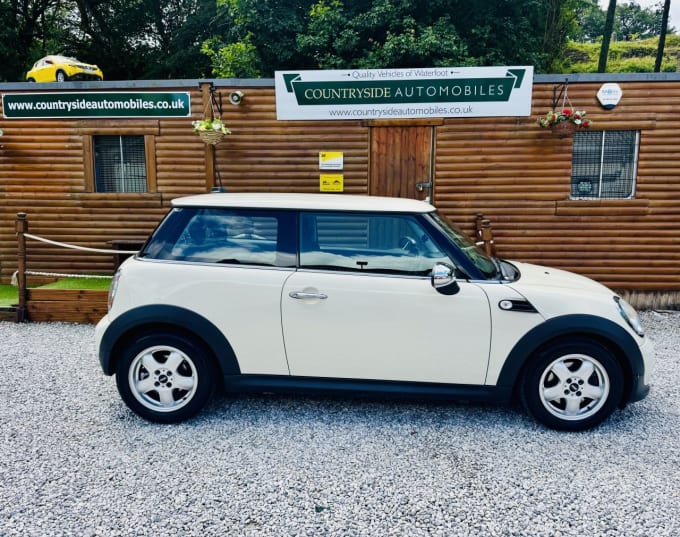 2025 Mini Hatch