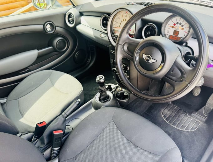 2025 Mini Hatch