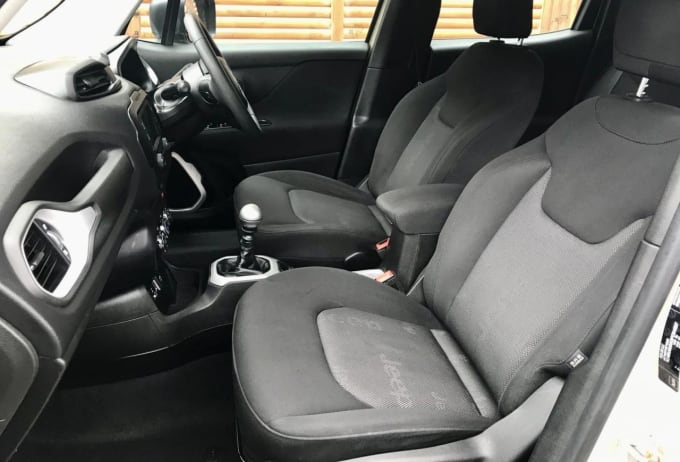 2025 Jeep Renegade