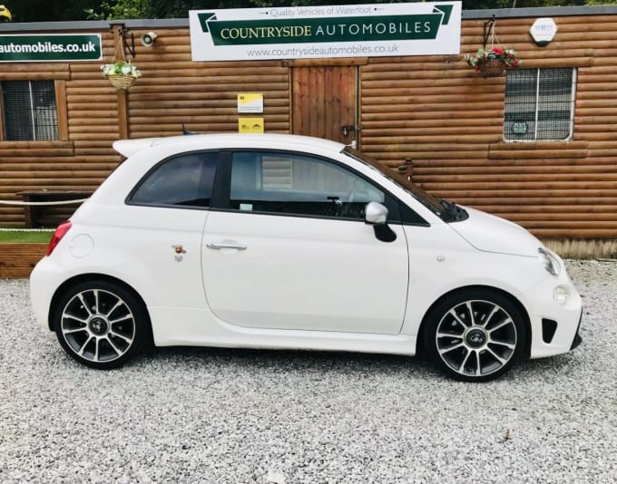 2025 Abarth 595