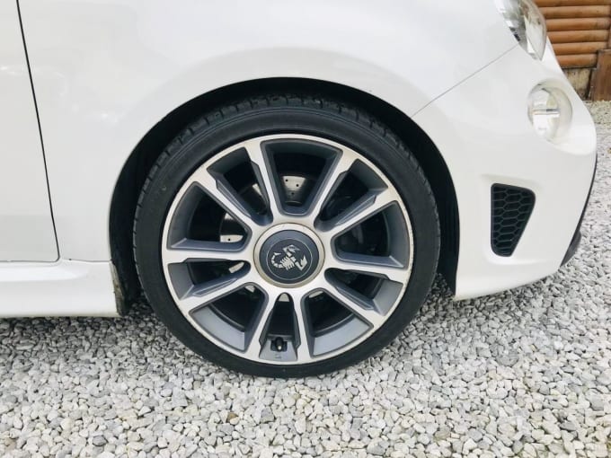 2025 Abarth 595