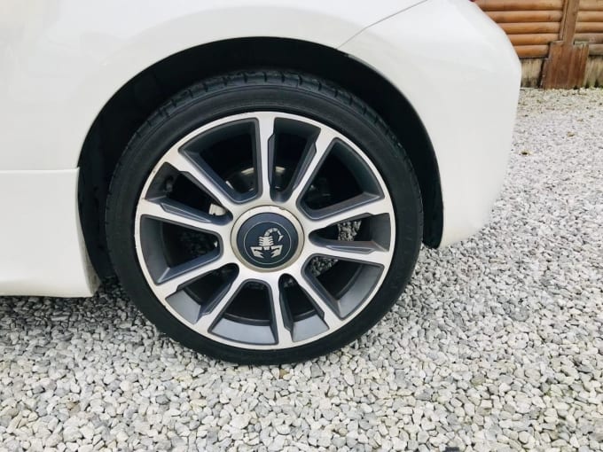 2025 Abarth 595