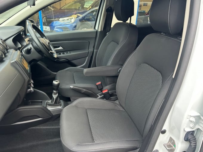 2025 Dacia Duster
