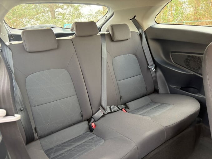 2025 Kia Rio
