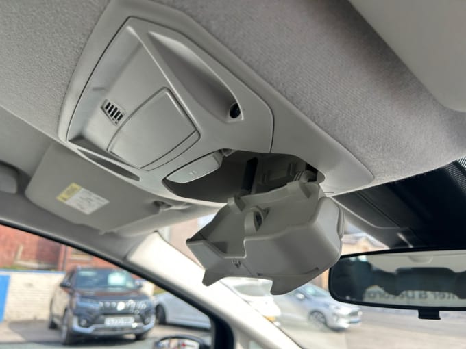 2025 Ford C-max