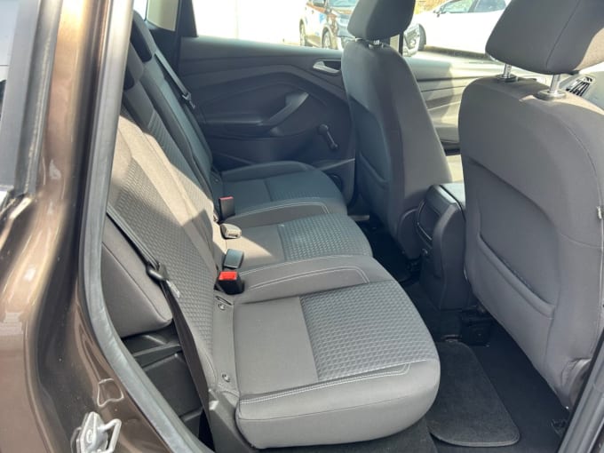 2025 Ford C-max