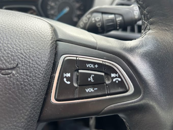 2025 Ford C-max