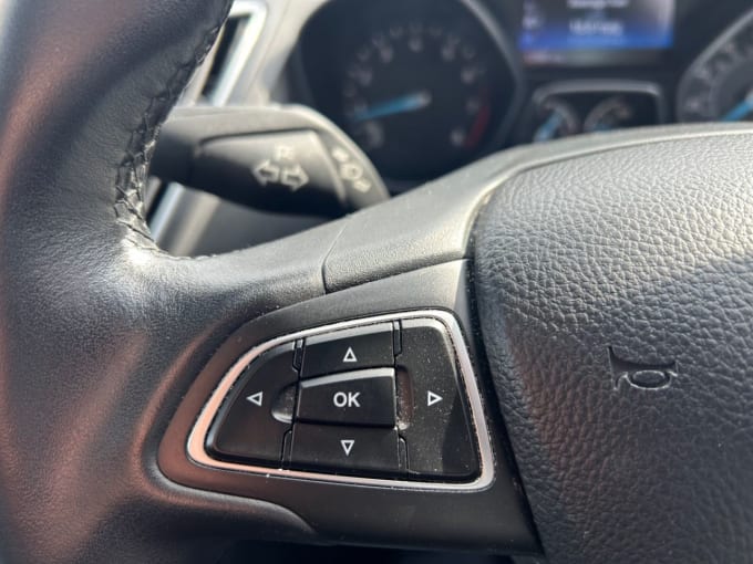 2025 Ford C-max