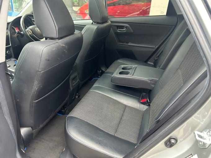 2025 Toyota Auris