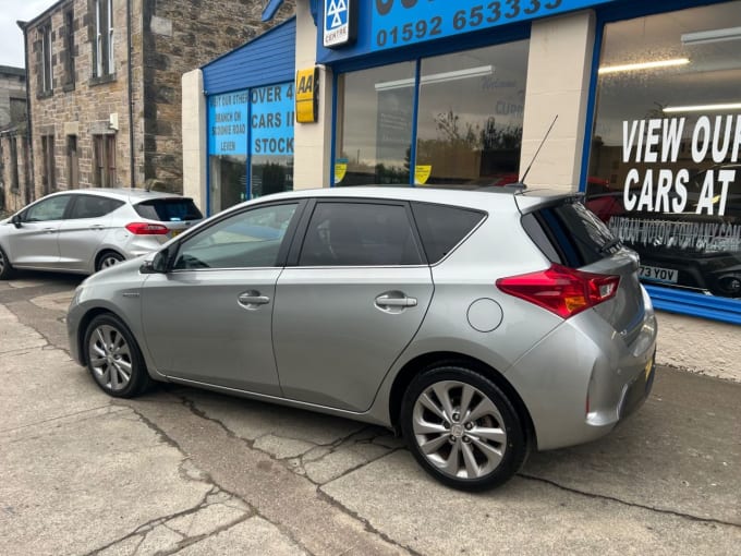 2025 Toyota Auris