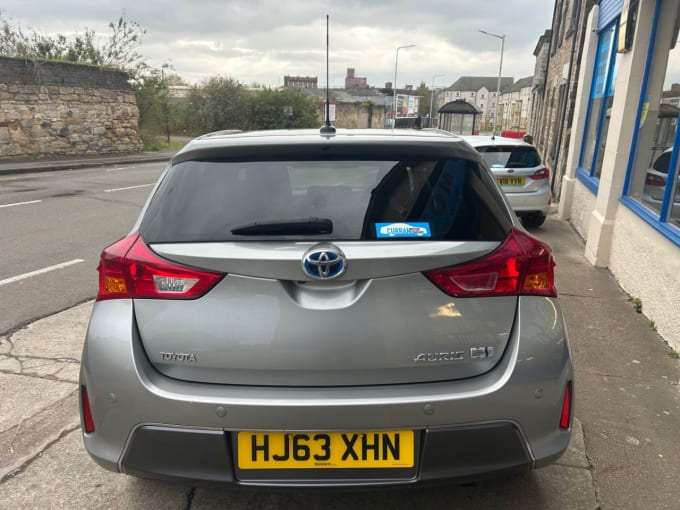 2025 Toyota Auris