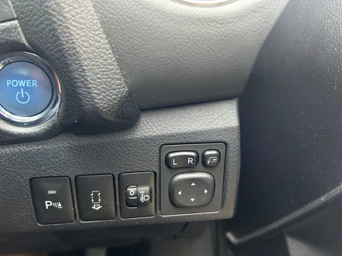 2025 Toyota Auris
